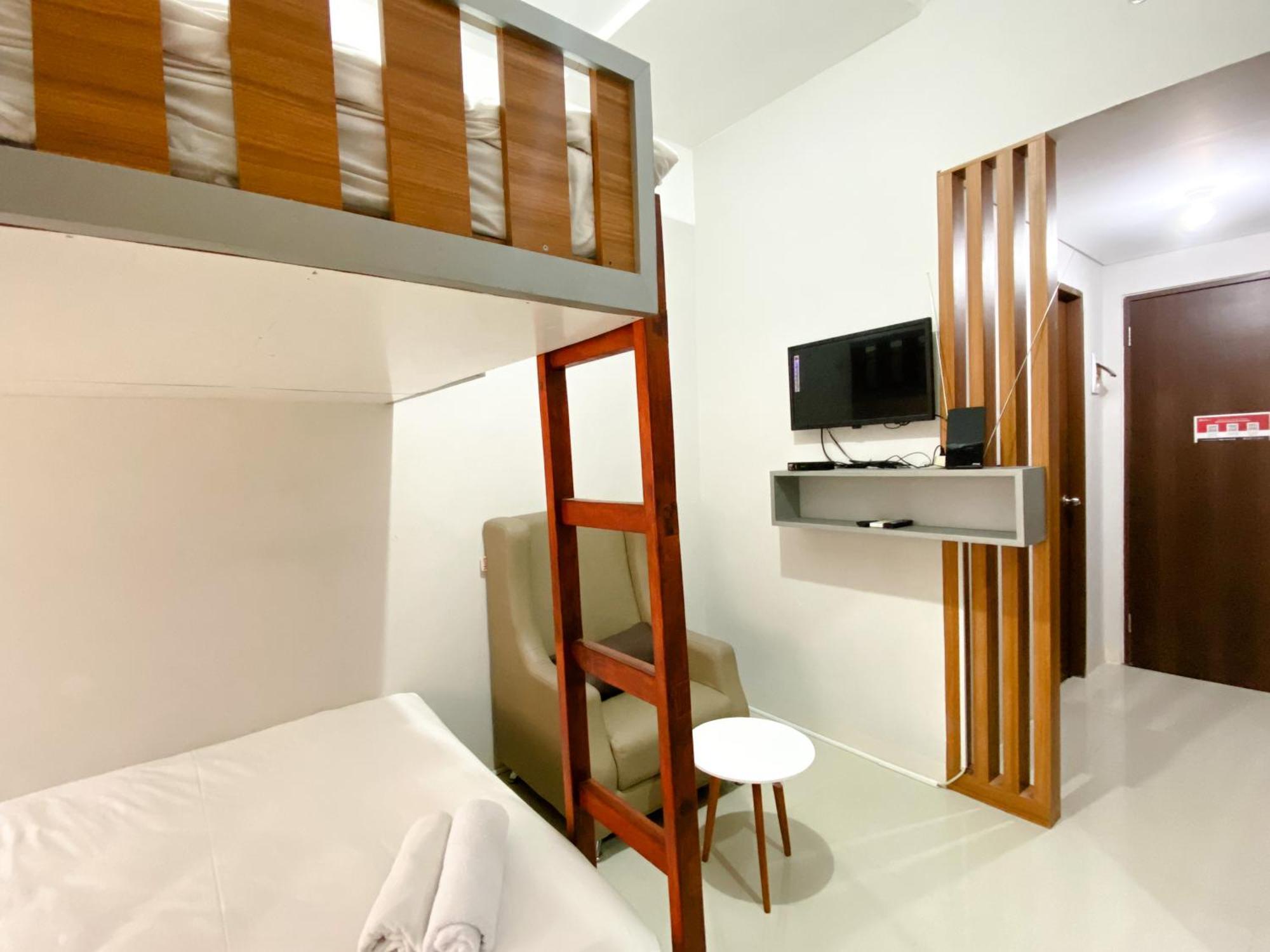 Minimalist And Homey At Transpark Juanda Timur By Travelio Apartemen Bekasi